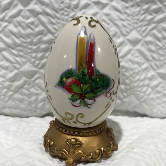 Decorative Christmas Ceramic Porcelain Egg on Stand Candles Gold Accents Vintage - Picture 1 of 7